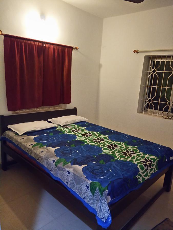 Sunshine Vagator Hotel Екстериор снимка
